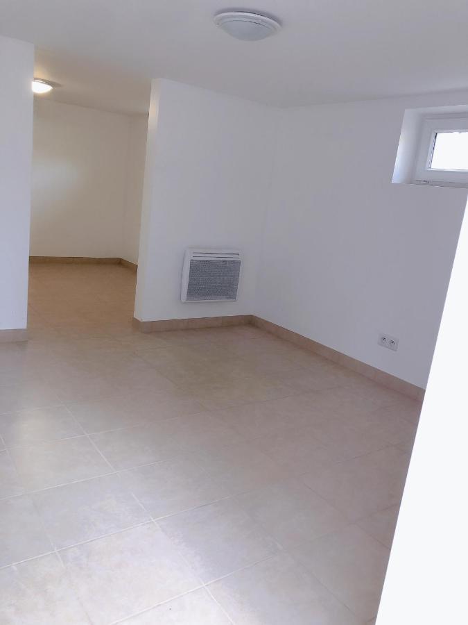 Petite Maison Avec Jardin Dans Banlieue De Paris Cormeilles-en-Parisis Exteriör bild